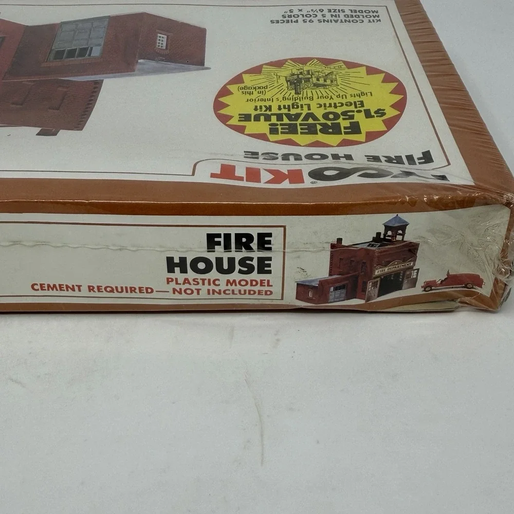 Tyco 7789 HO Scale Fire House Kit #7789B Brand New Sealed